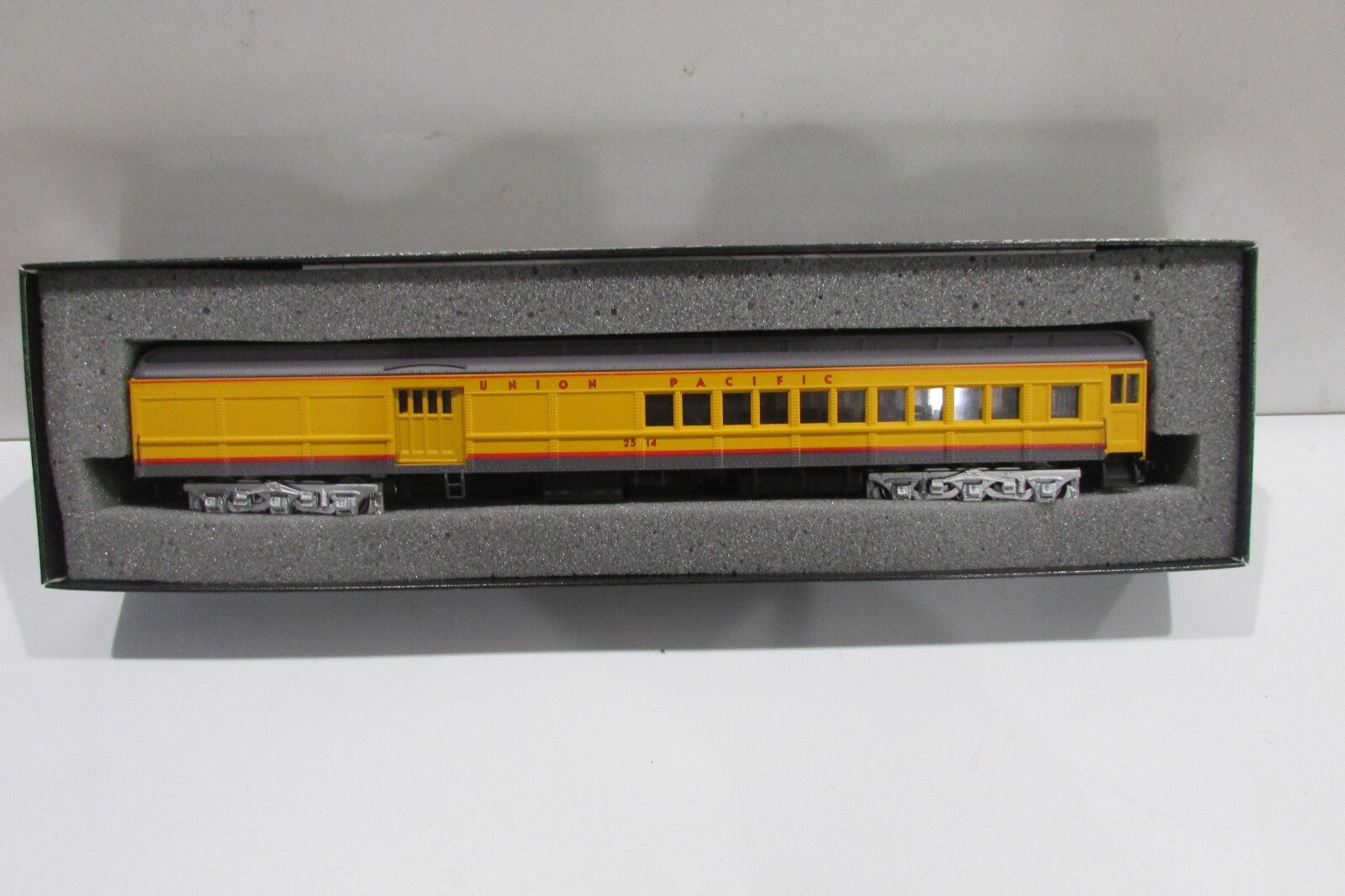 HO Scale Spectrum 89021 HO Scale Union Pacific Combine #2514 Lot#2926