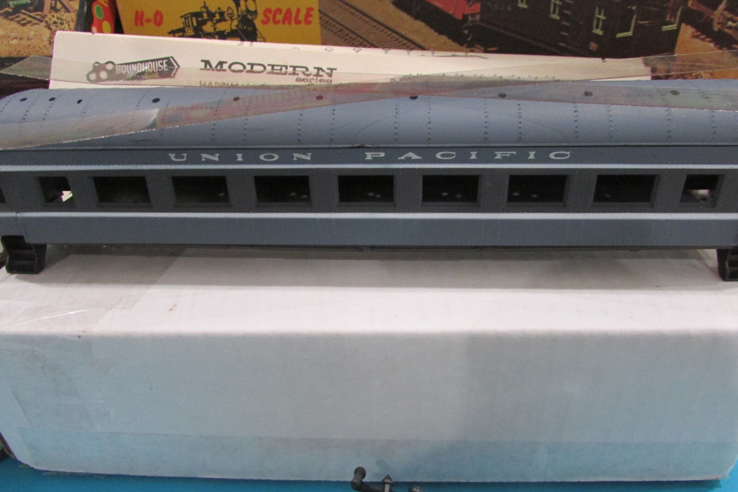 HO Scale Roundhouse (2)Harriman Style Union Pacific Kits Lot#2645