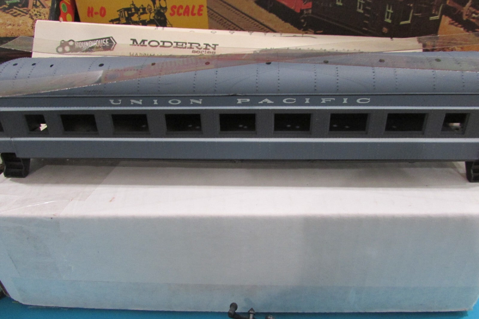 HO Scale Roundhouse (2)Harriman Style Union Pacific Kits Lot#2645