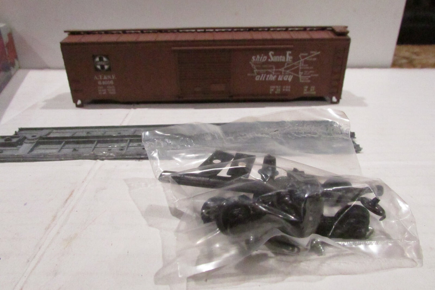 HO Scale RoundHouse 1538 3Bay Rib Side Hopper Pennsylvania RH4355