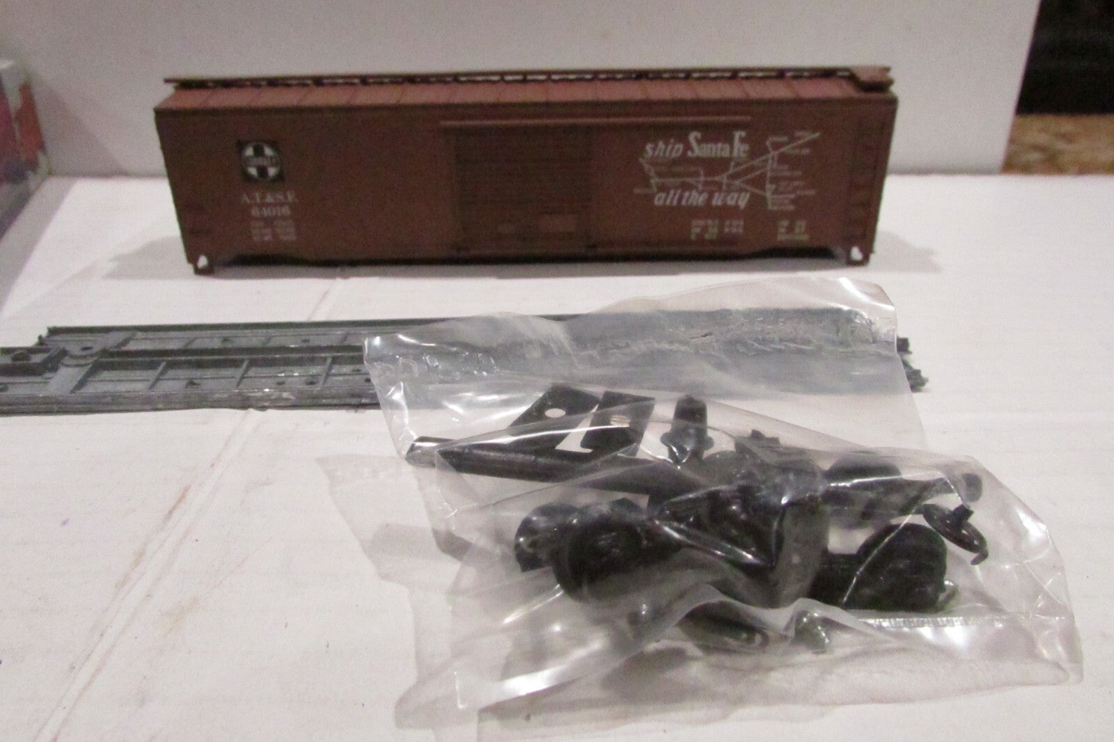 HO Scale RoundHouse 1538 3Bay Rib Side Hopper Pennsylvania RH4355
