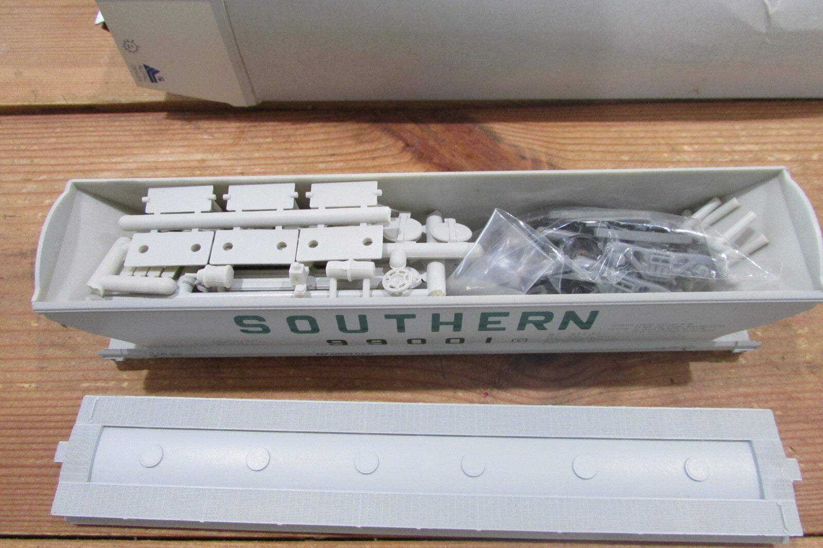 HO Scale Front Range Products ACF 3Bay Grain Car Southern Lot#4737