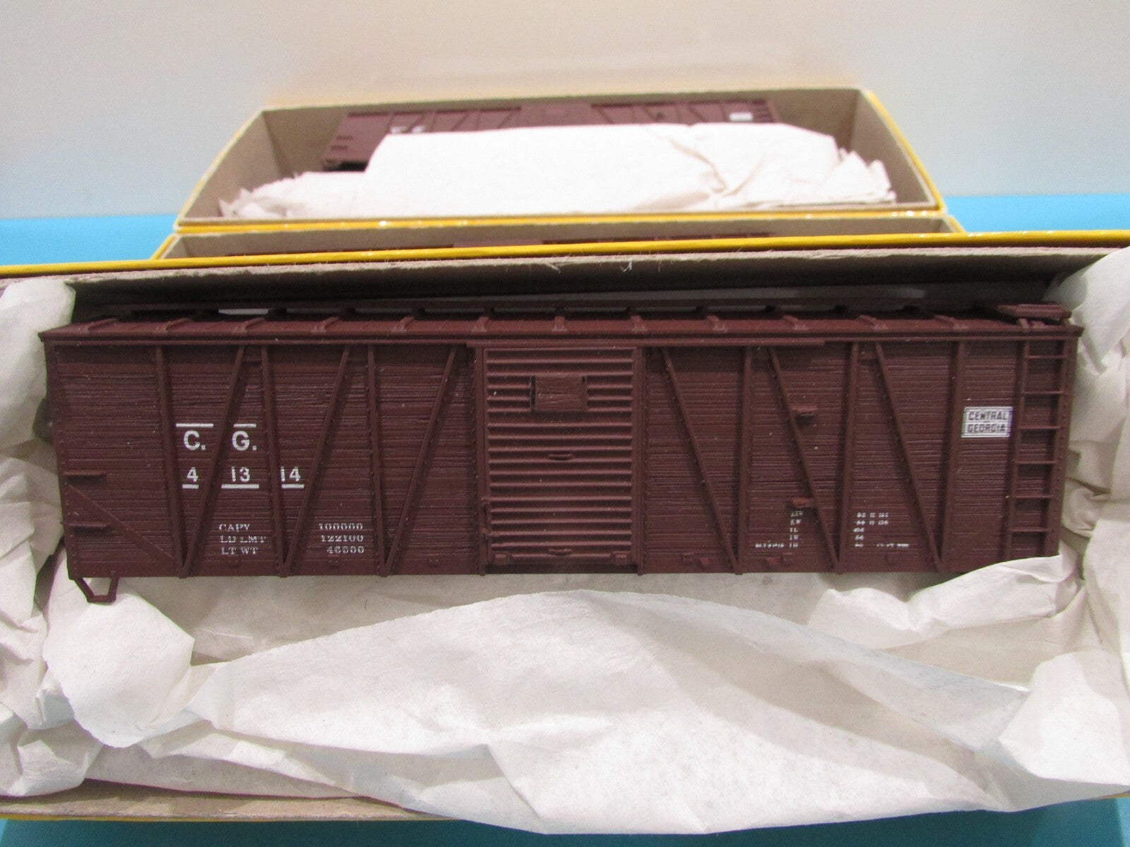 Ho Scale Accurail 4216 (3cars) 40' O.B Box Steel Ends Central of NJ Lot#1377