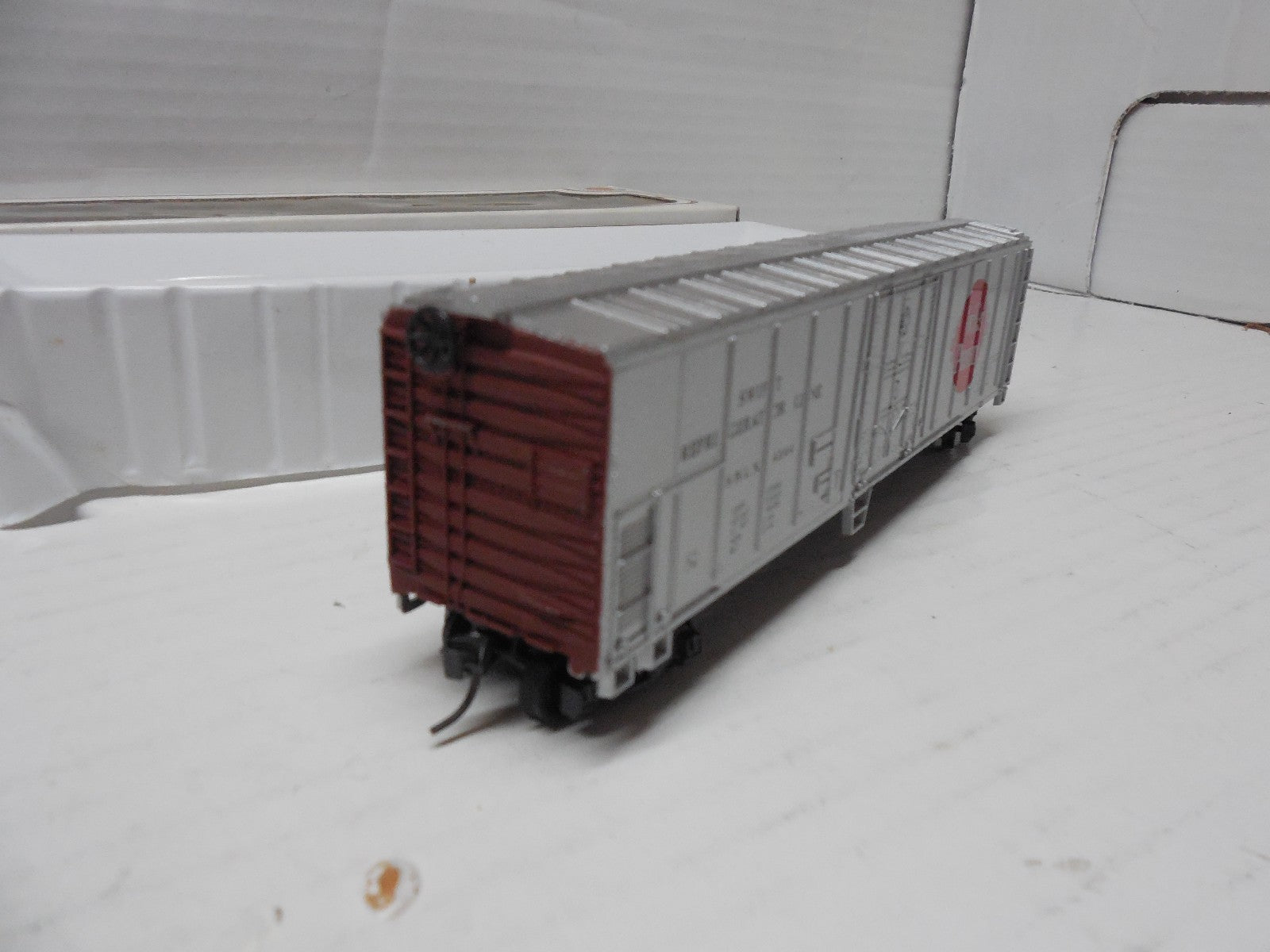 HO Scale Bachmann 76036 51' Steel Reefer '"Swift's Premium" Lot#0452