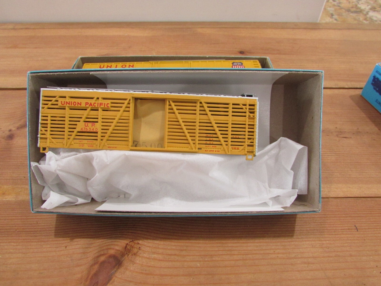 HO Scale Athearn (3) Assorted Freight Cars Union Pacific Kits  Lot#1654