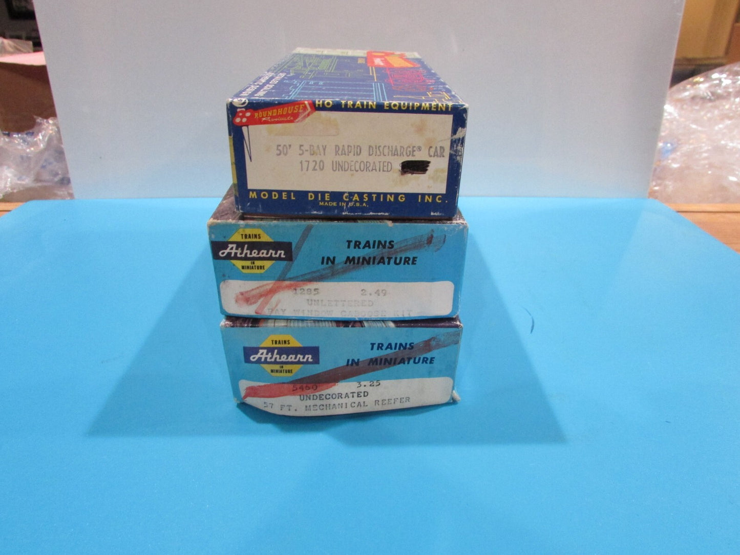 HO Scale Athearn & Roundhouse Undecorated Freight Cars Lot#1799
