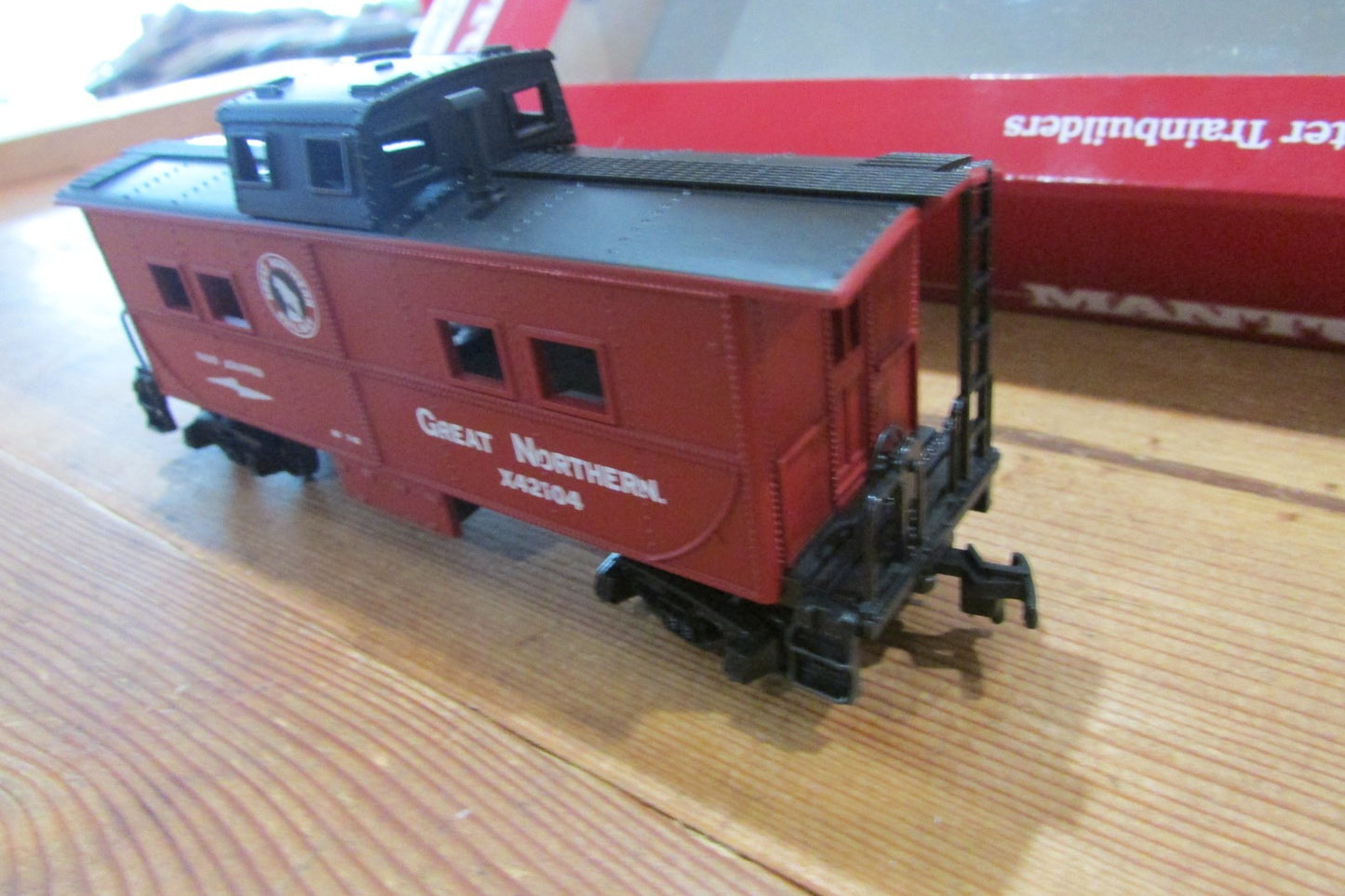 HO Scale Mantua 726-561 Heavy 36' Caboose Great Northern  Lot#5056