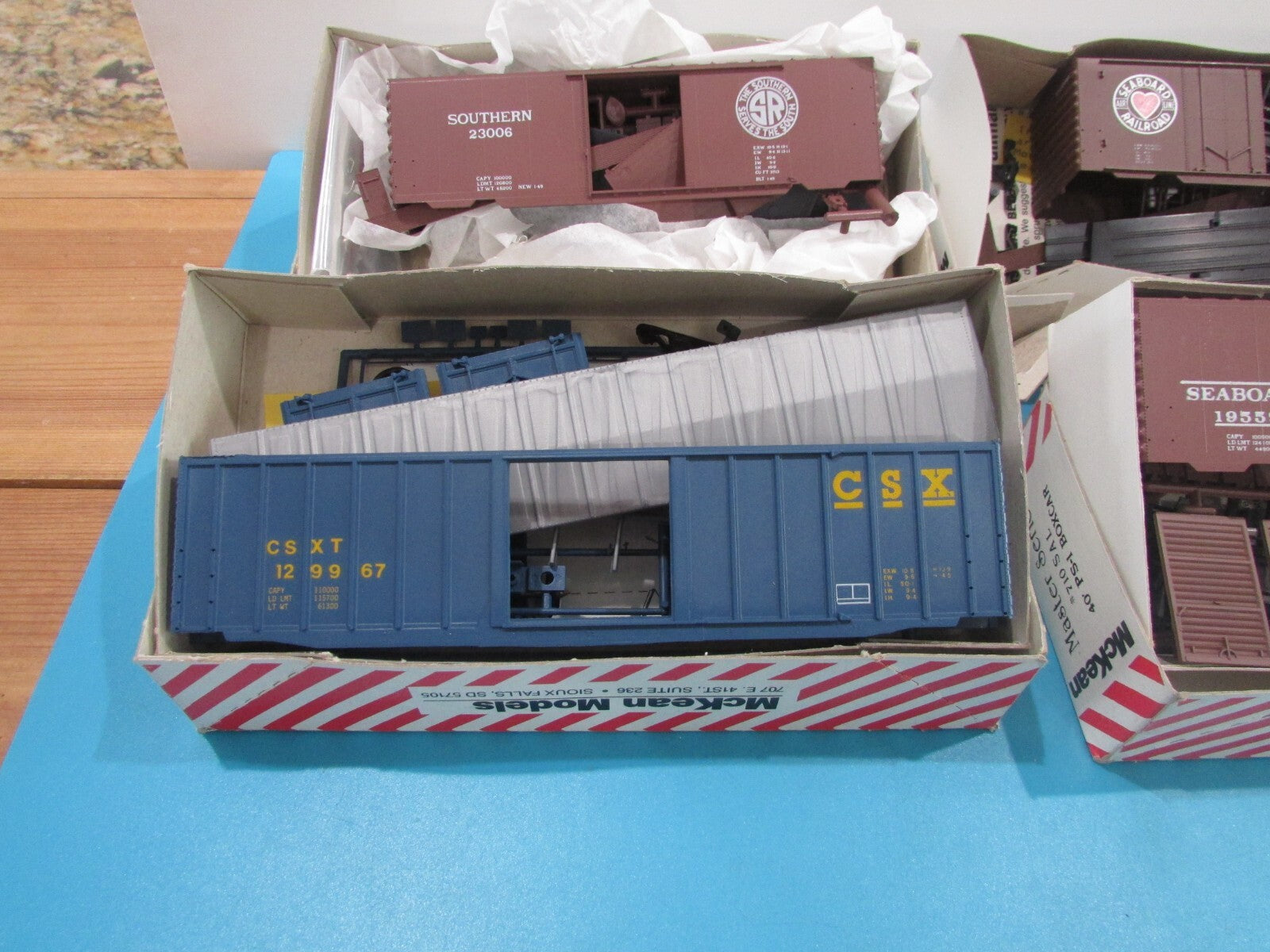 HO Scale McKean Models (4) Assorted Freight Cars Kits Lot#1972