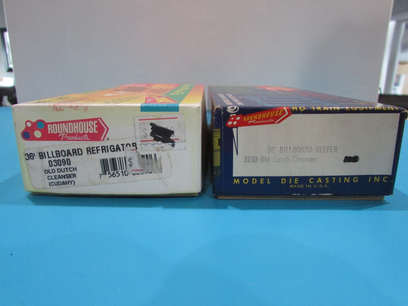 HO Scale Roundhouse (2 )Old Dutch Cleanser  Old Timer Cars Kits Lot#1728