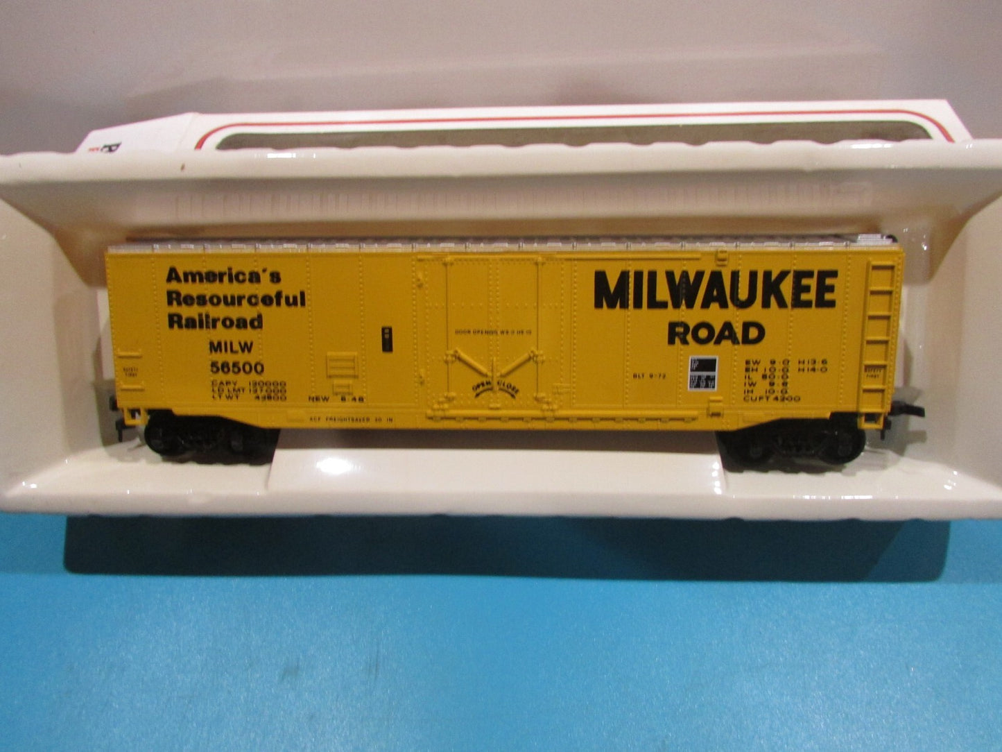 Ho Scale Bachmann Single Door Milwaukee Road Box Car #56500 Lot#1355