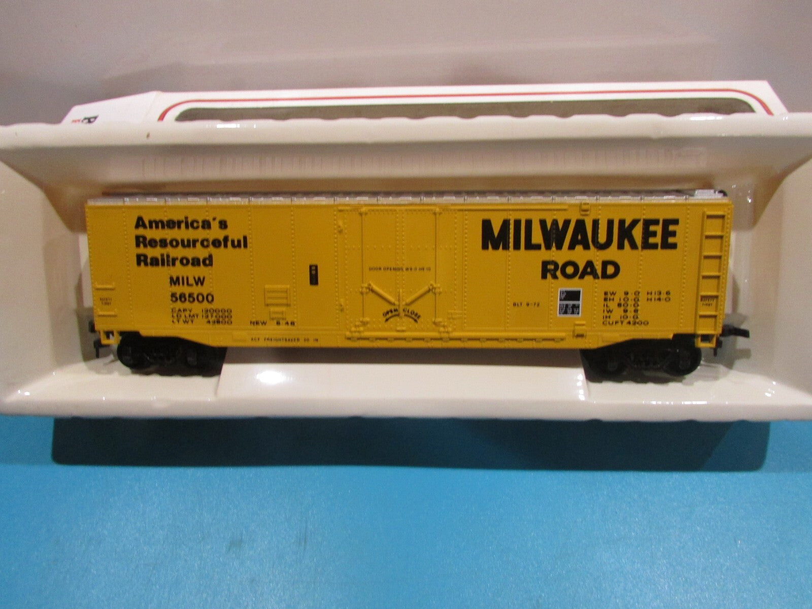 Ho Scale Bachmann Single Door Milwaukee Road Box Car #56500 Lot#1355