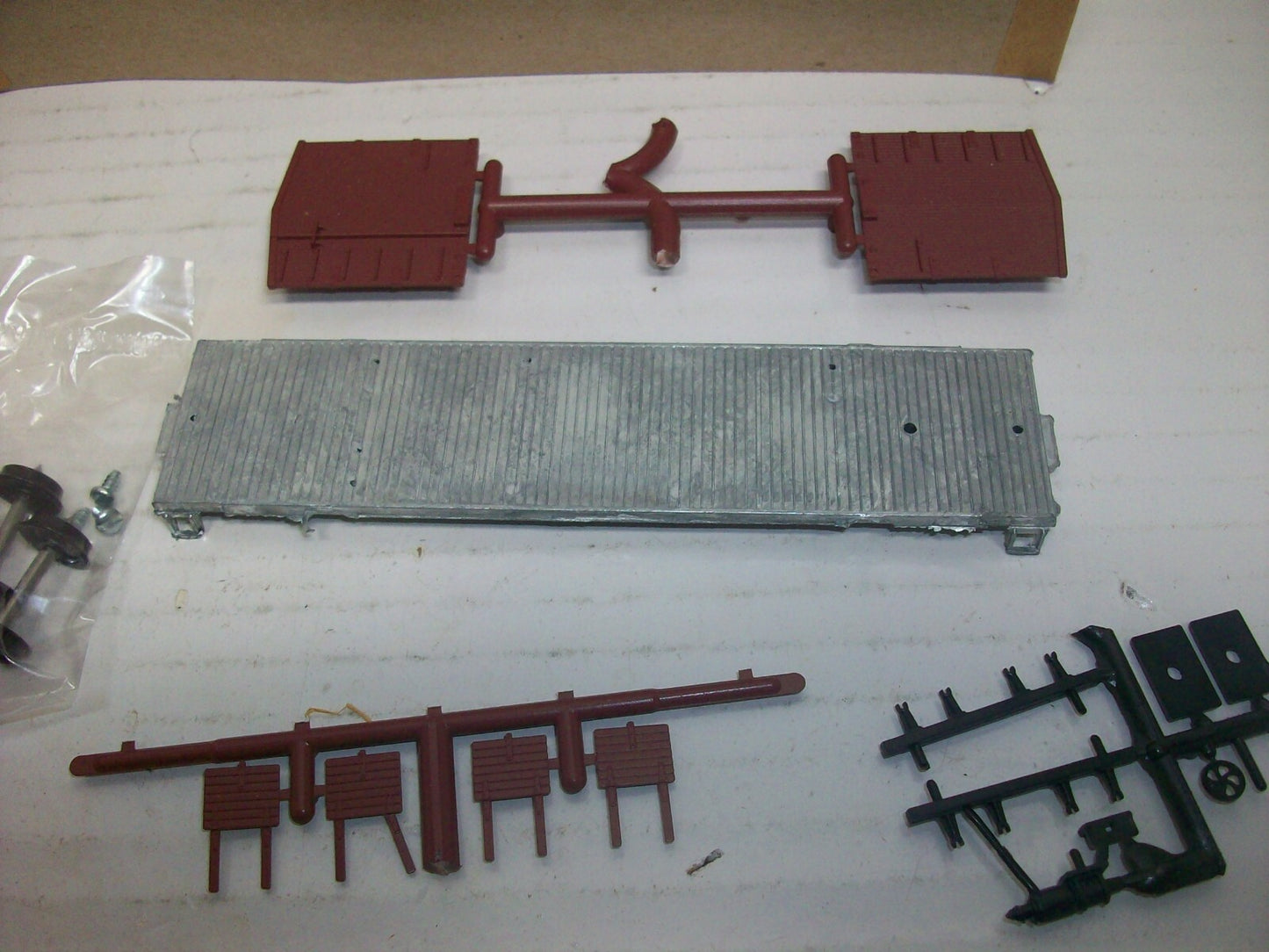 HO Scale RoundHouse 3286 OT 36' Boxcar Chicago & North-Western Kit Car Lot#0558