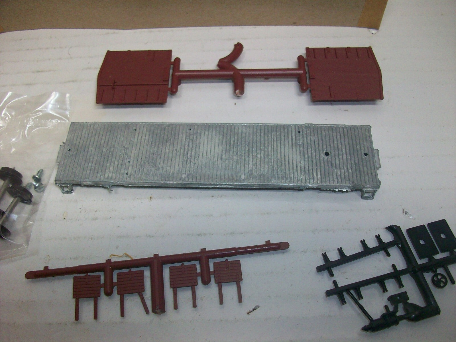 HO Scale RoundHouse 3286 OT 36' Boxcar Chicago & North-Western Kit Car Lot#0558