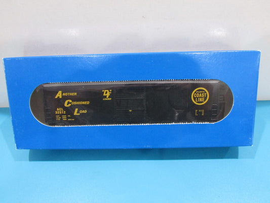 HO Scale E&C Shop 50' PS-1 Single Door Boxcar Atlantic Coast Line Lot#1327