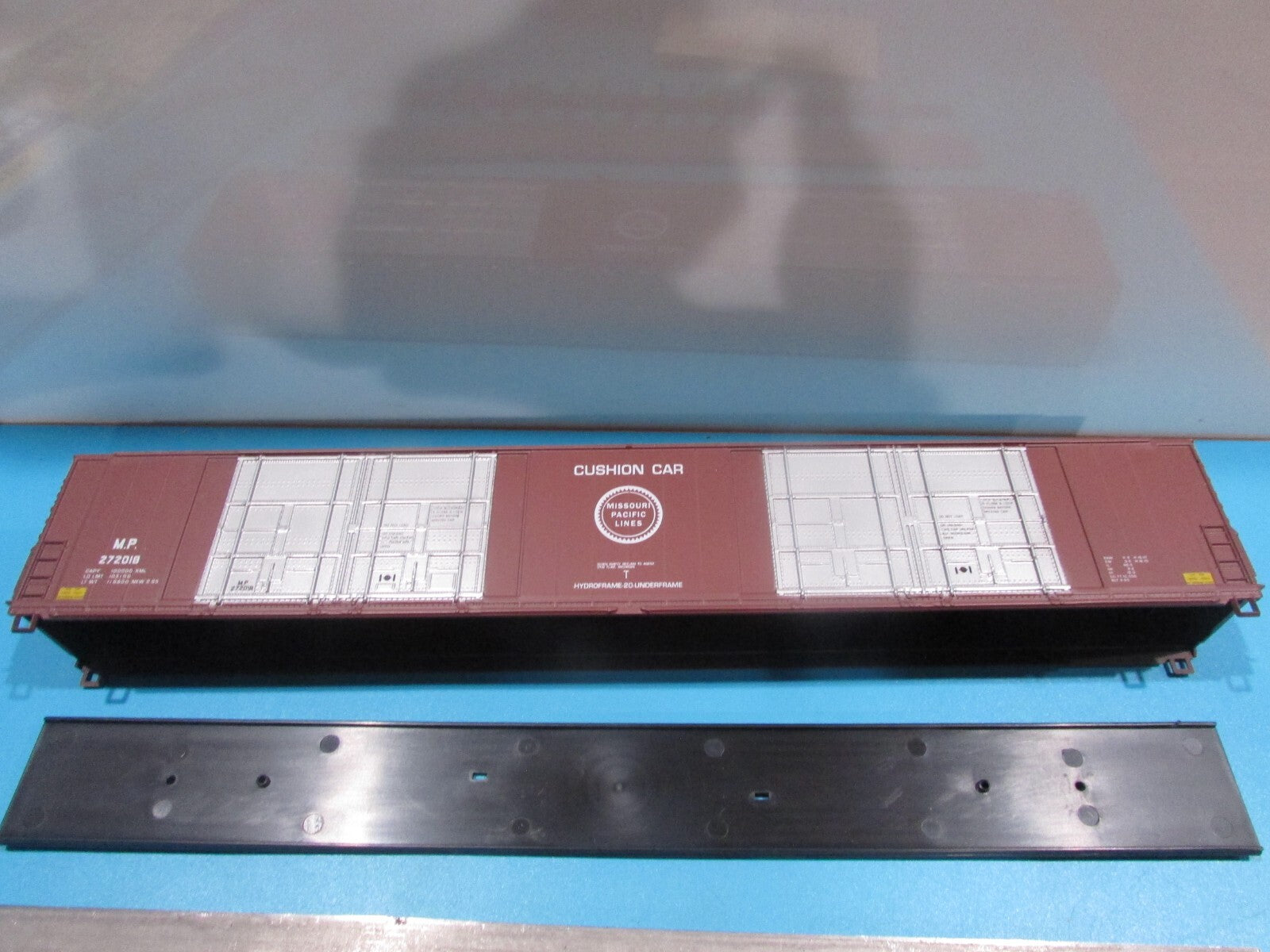 HO Scale Athearn 1989 86ft Hi Cube Box Car Missouri Pacific #272018  Lot#1288