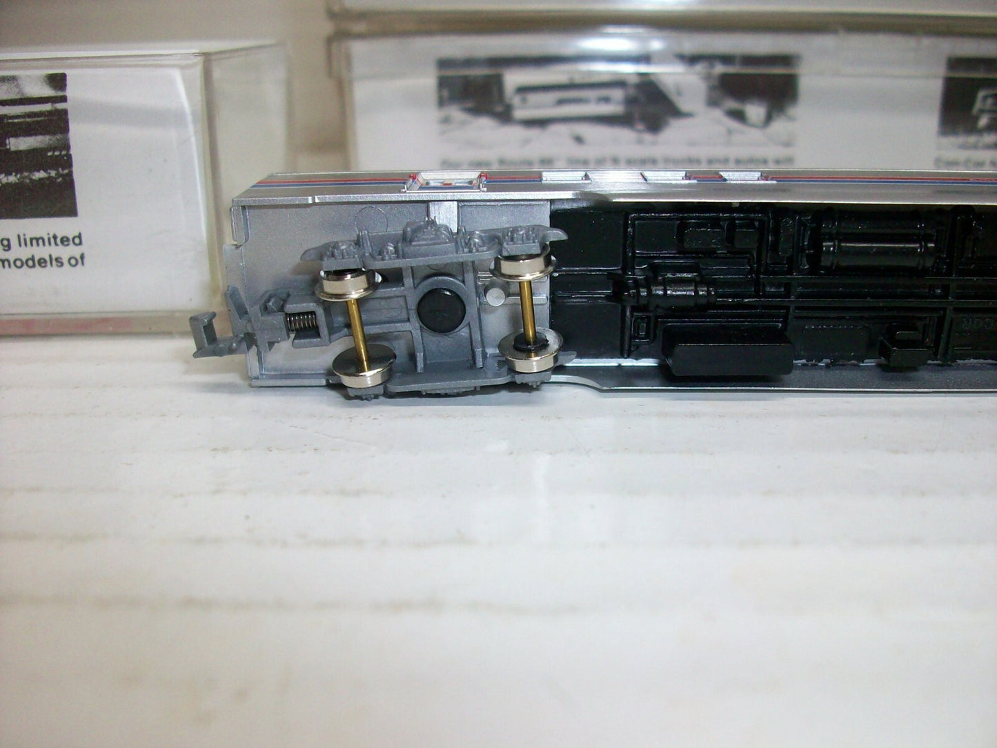 N Scale Con-Cor 001-004011J Amtrak 5-Car Passenger Set, Lot#2450