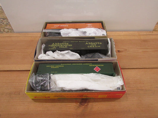 HO Scale Roundhouse Assorted Reefer Freight Cars Kits (3) Lot#1991