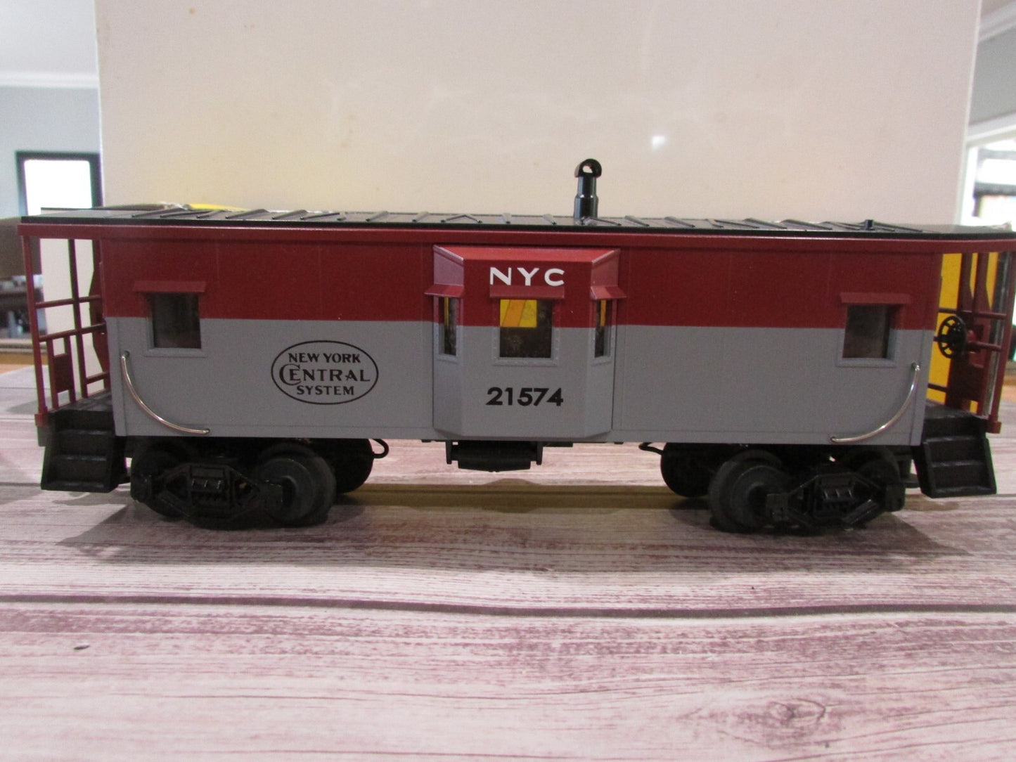 O SCALE Rail King By MTH 307712 NYC Pacemaker Bay Window Caboose Lot#3139