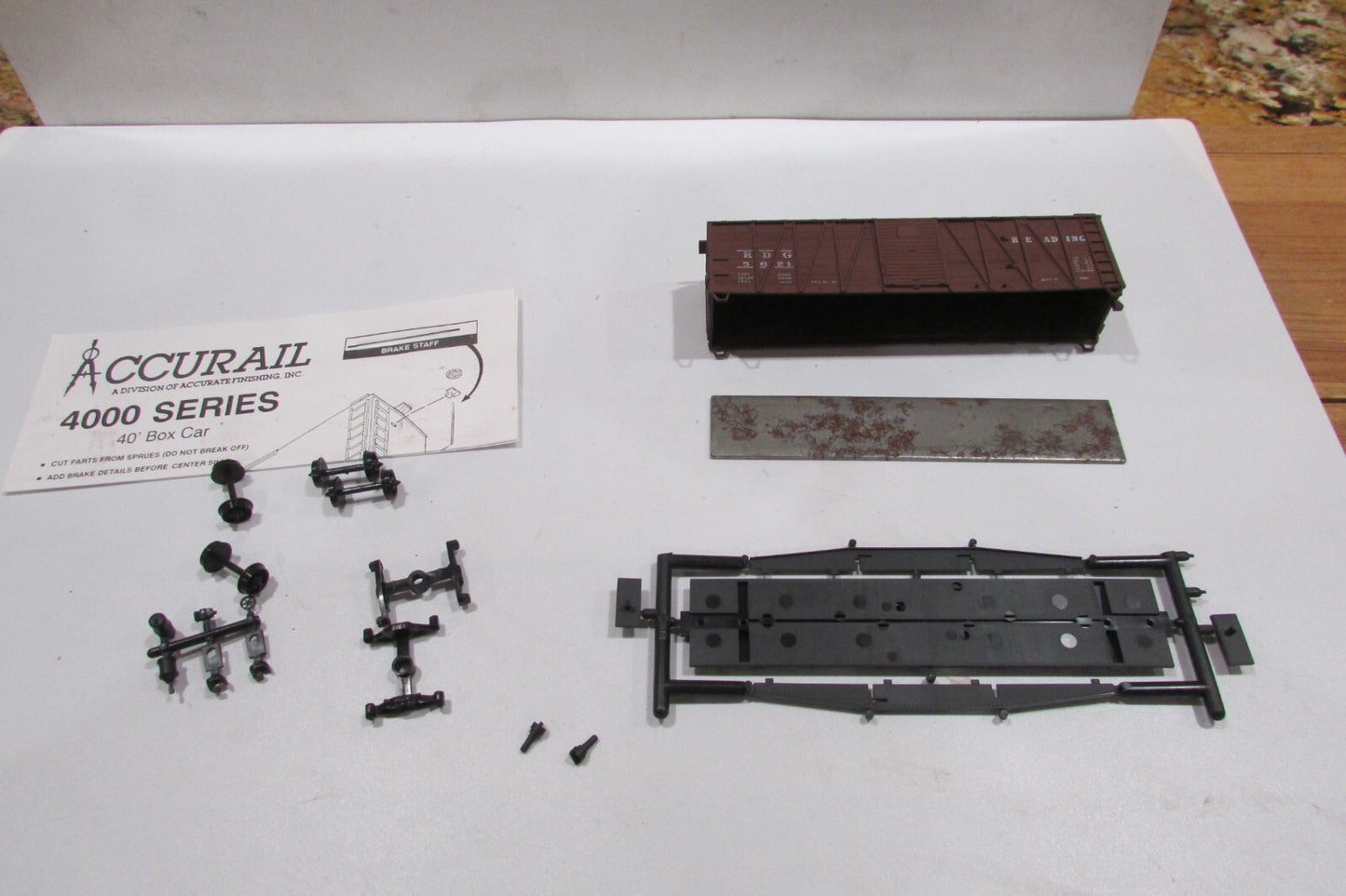 HO Scale Accurail (5) Assorted Freight Cars Kits Lot#2931