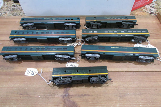 HO Scale Athearn Assorted  (6)Passenger Cars & (1) Unit B Dummy NP Lot#3745