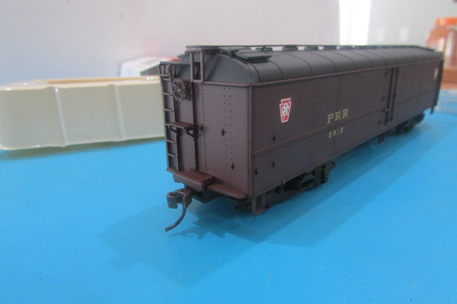 HO Scale Walthers 932-5883 Pennsylvania R50B Express Reefer Keystone Paint Sche.