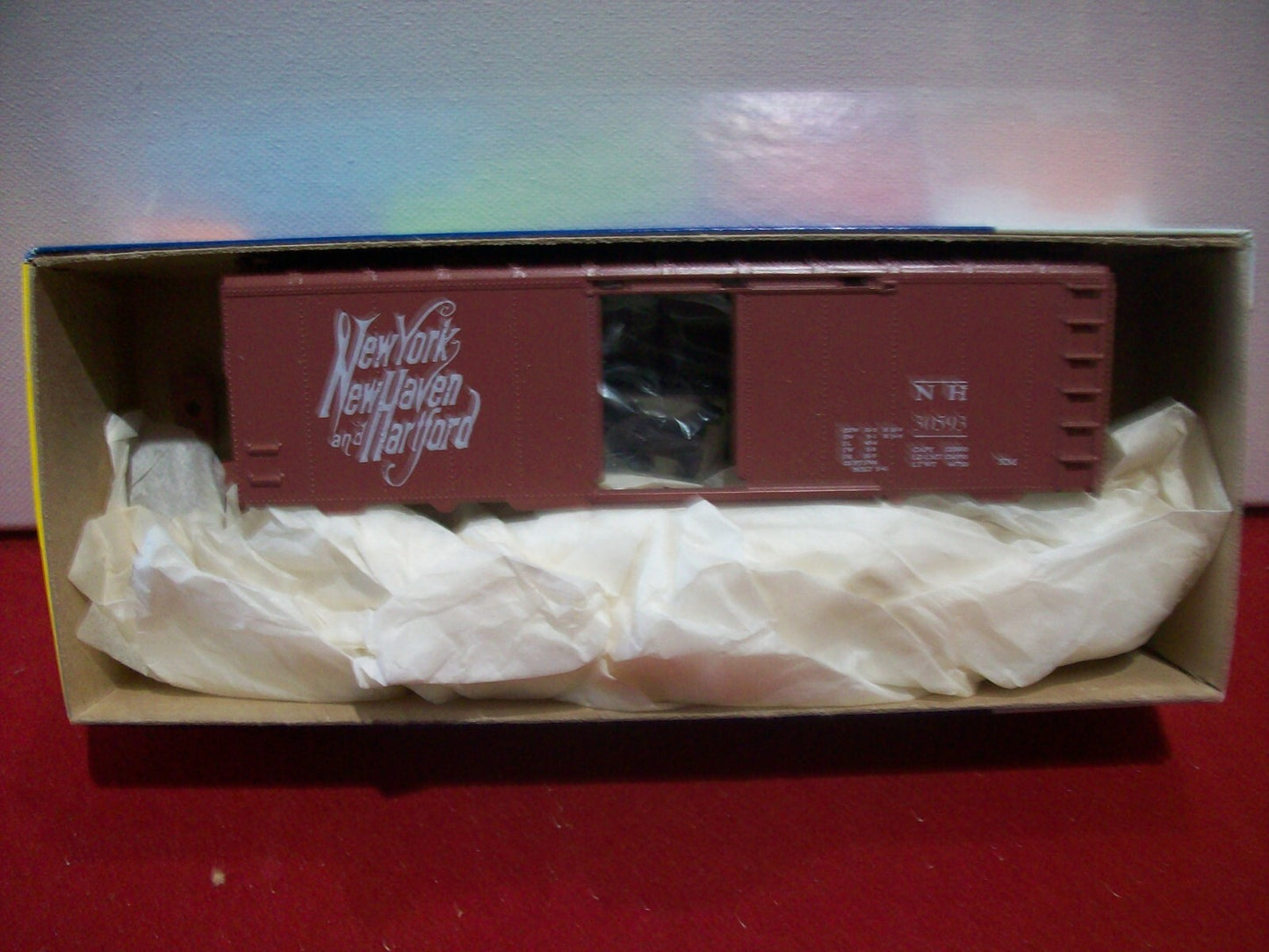 HO Scale Roundhouse 7742 40' Boxcar New Haven-BCR Lot#0559