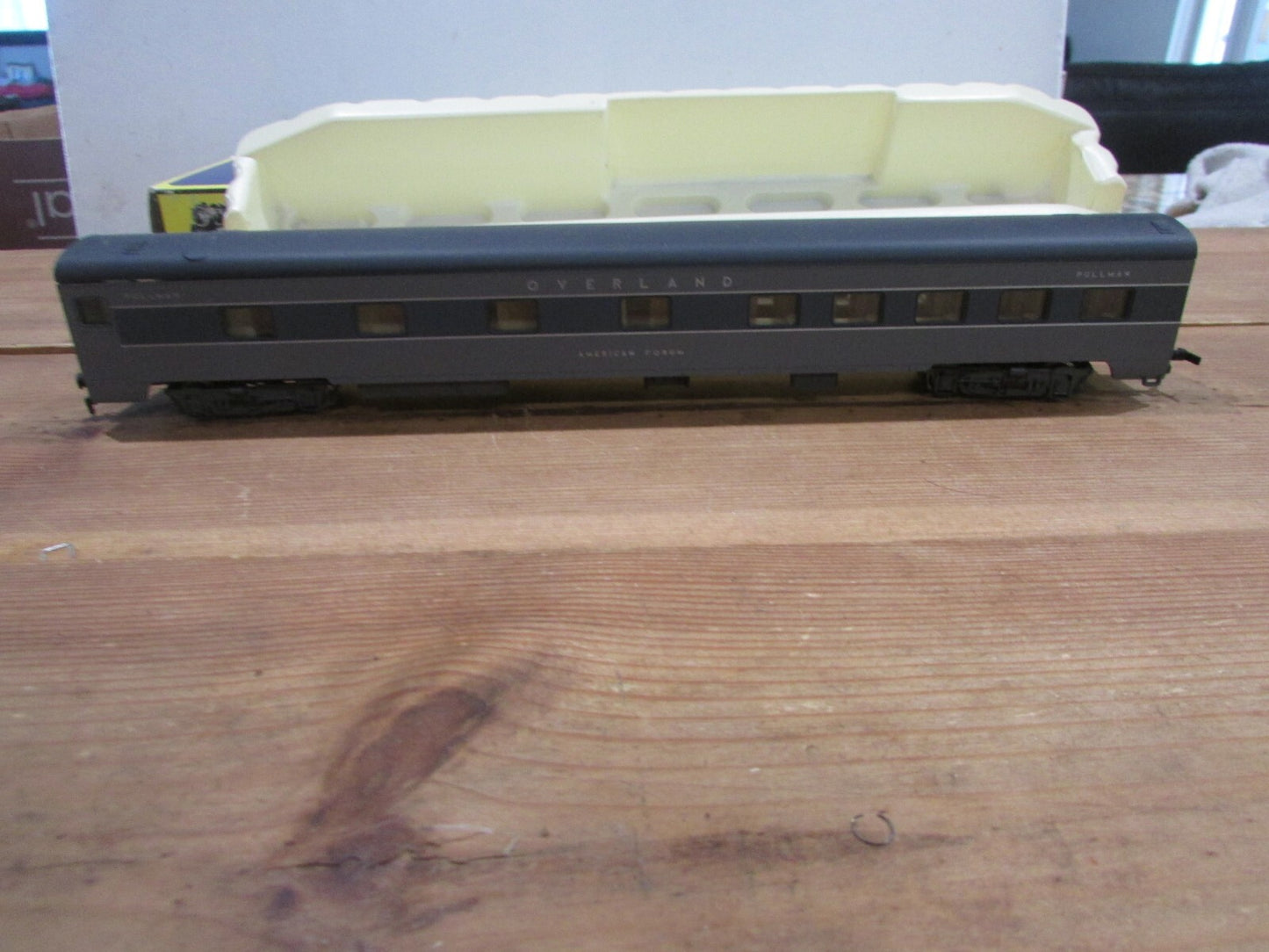 HO Scale AHM/Rivarossi UP Overland Passenger Car  Lot#3551