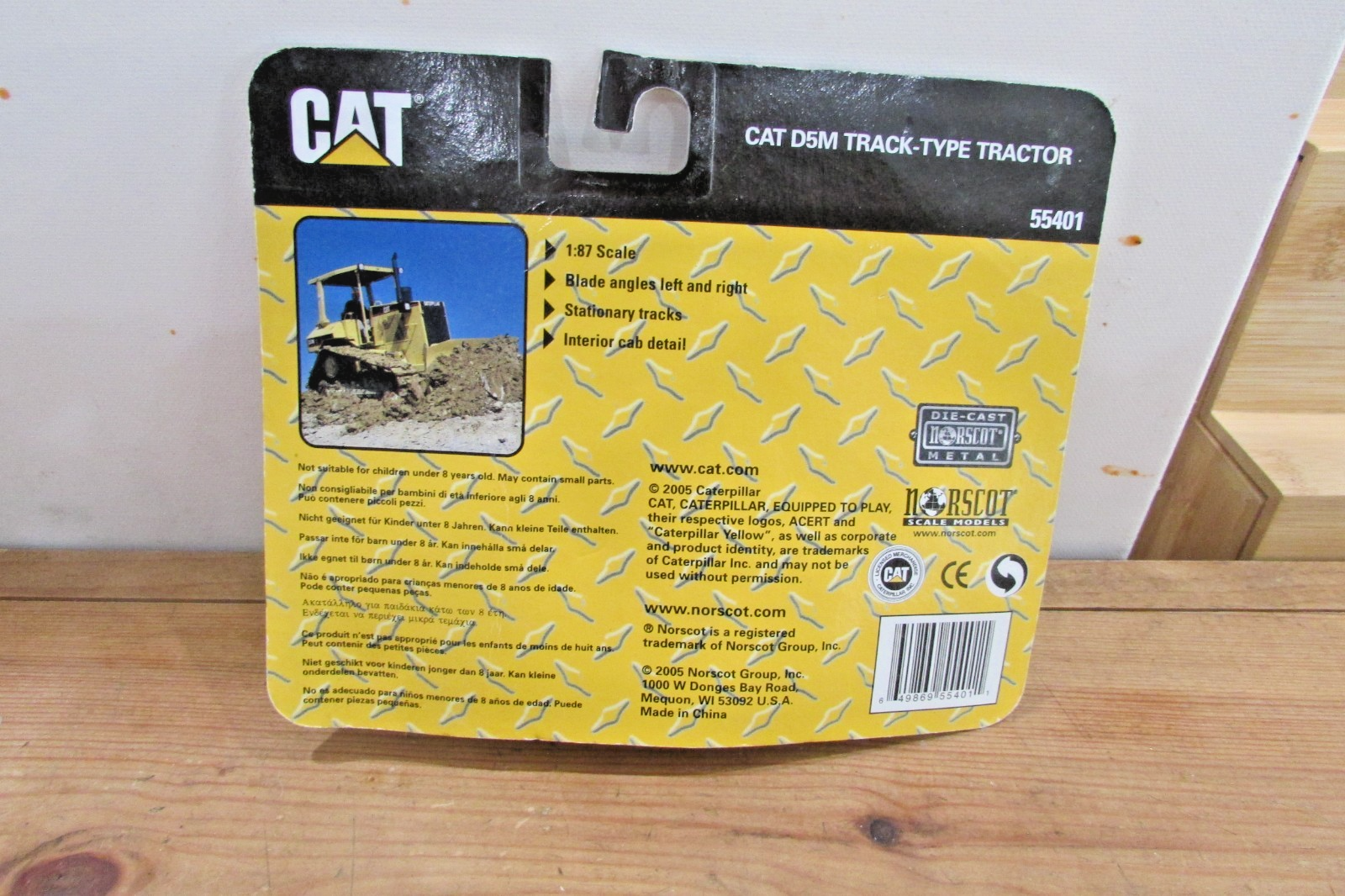 HO Scale/1:87 Scale Norscot 55401 Cat D5M Track-Type Tractor  Lot#4976