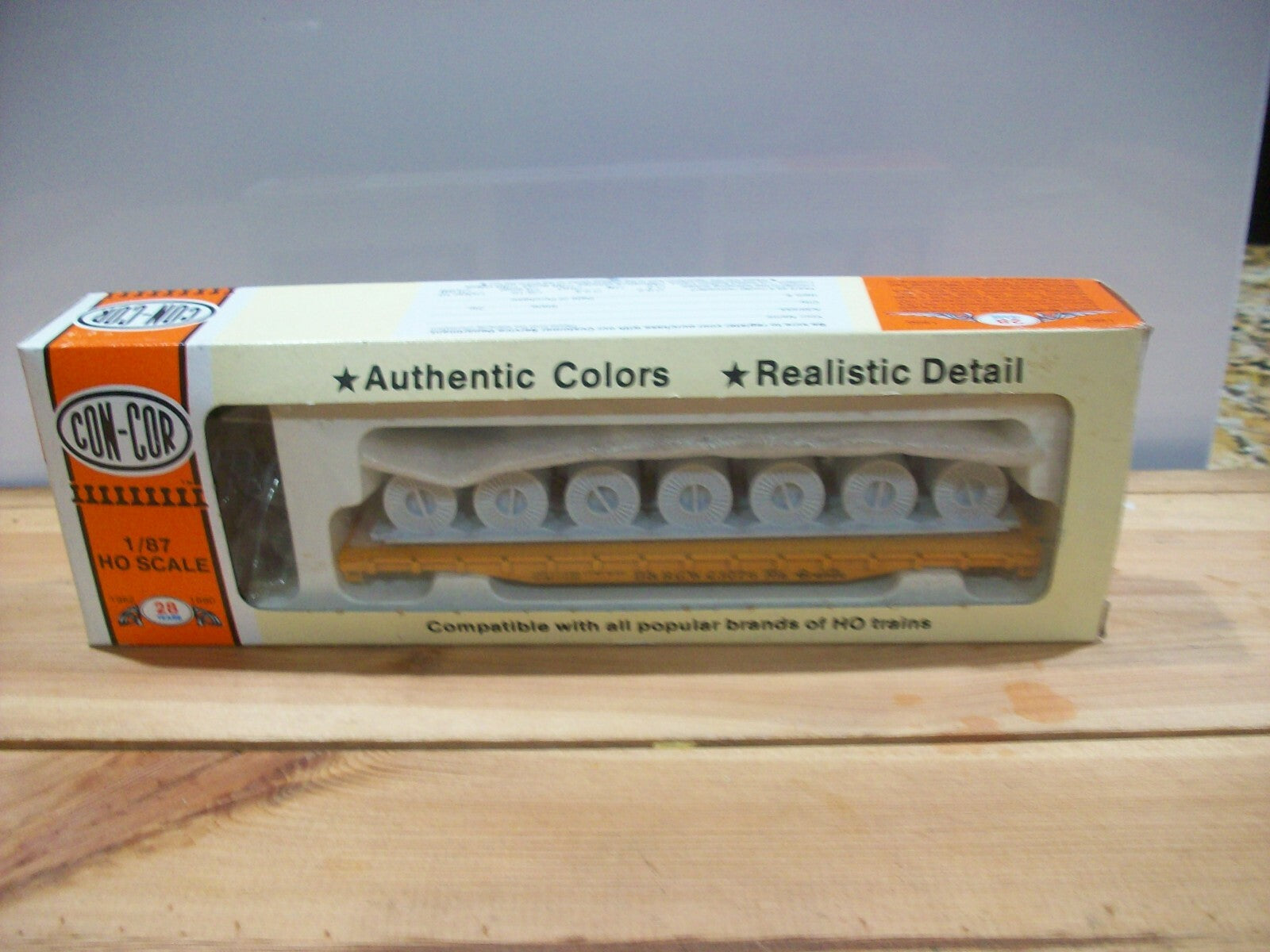 HO Scale Con-Cor 54' Flat Car Kit w /Load Rio Grande Lot#3869
