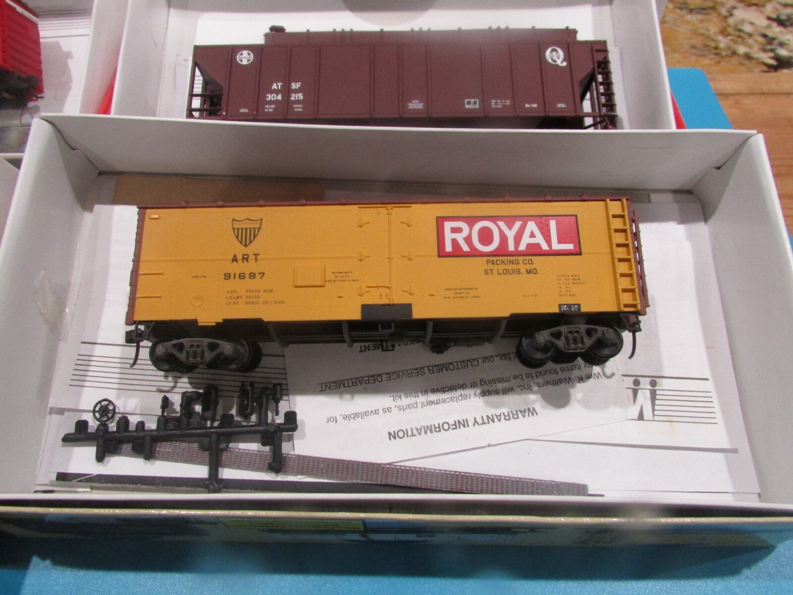 HO Scale Walthers (4) Assorted Freight Cars Lot#2031