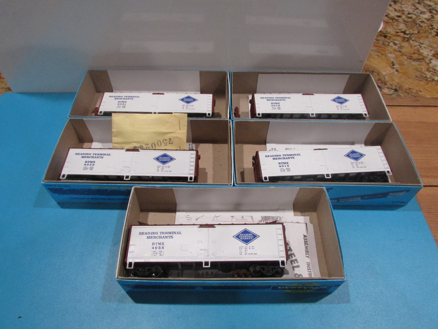 HO Scale Athearn (5) Reading Terminal Merchant's Box Car Lot#2245