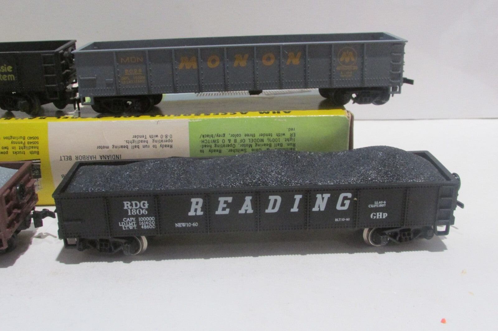 HO Scale Ahm (4) Assorted Gondolas Cars Lot#0414