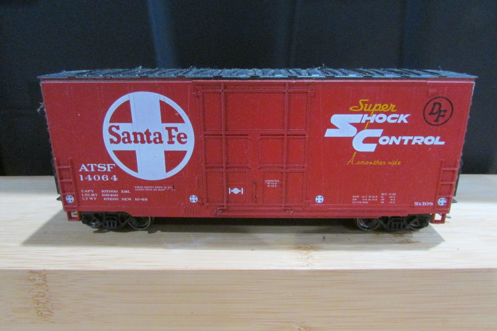 HO Scale Athearn 1965 40ft OB Hi-Cube Box Car Santa Fe ATSF 14064 ATH5185