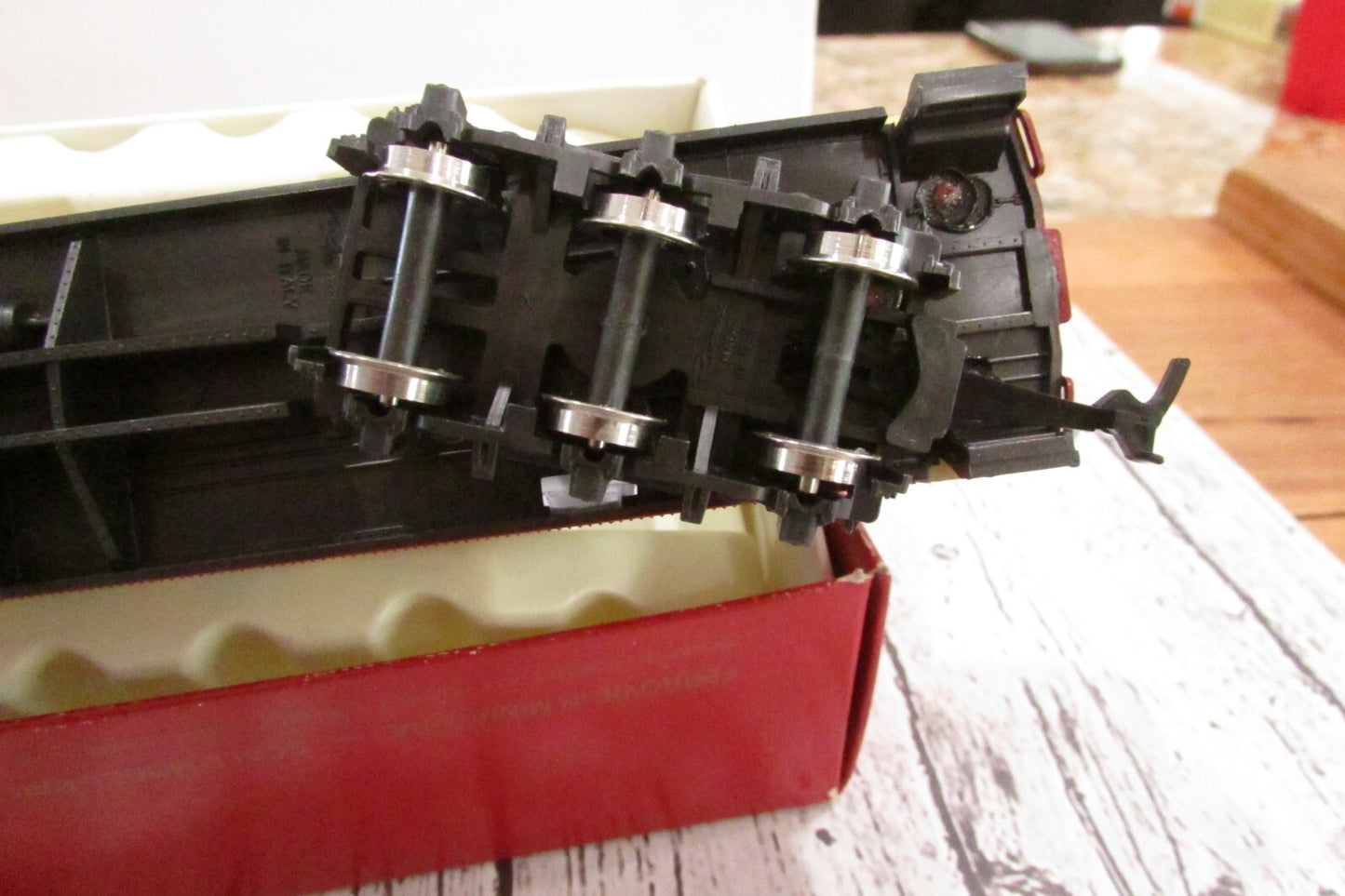 HO Scale Rivarossi Royal American Shows Observation Passenger Car RTR  Lot#3332