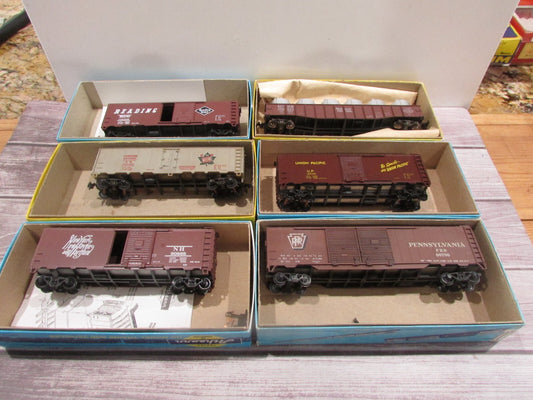 HO Scale Athearn (6) Assorted Freight Cars Lot#3231