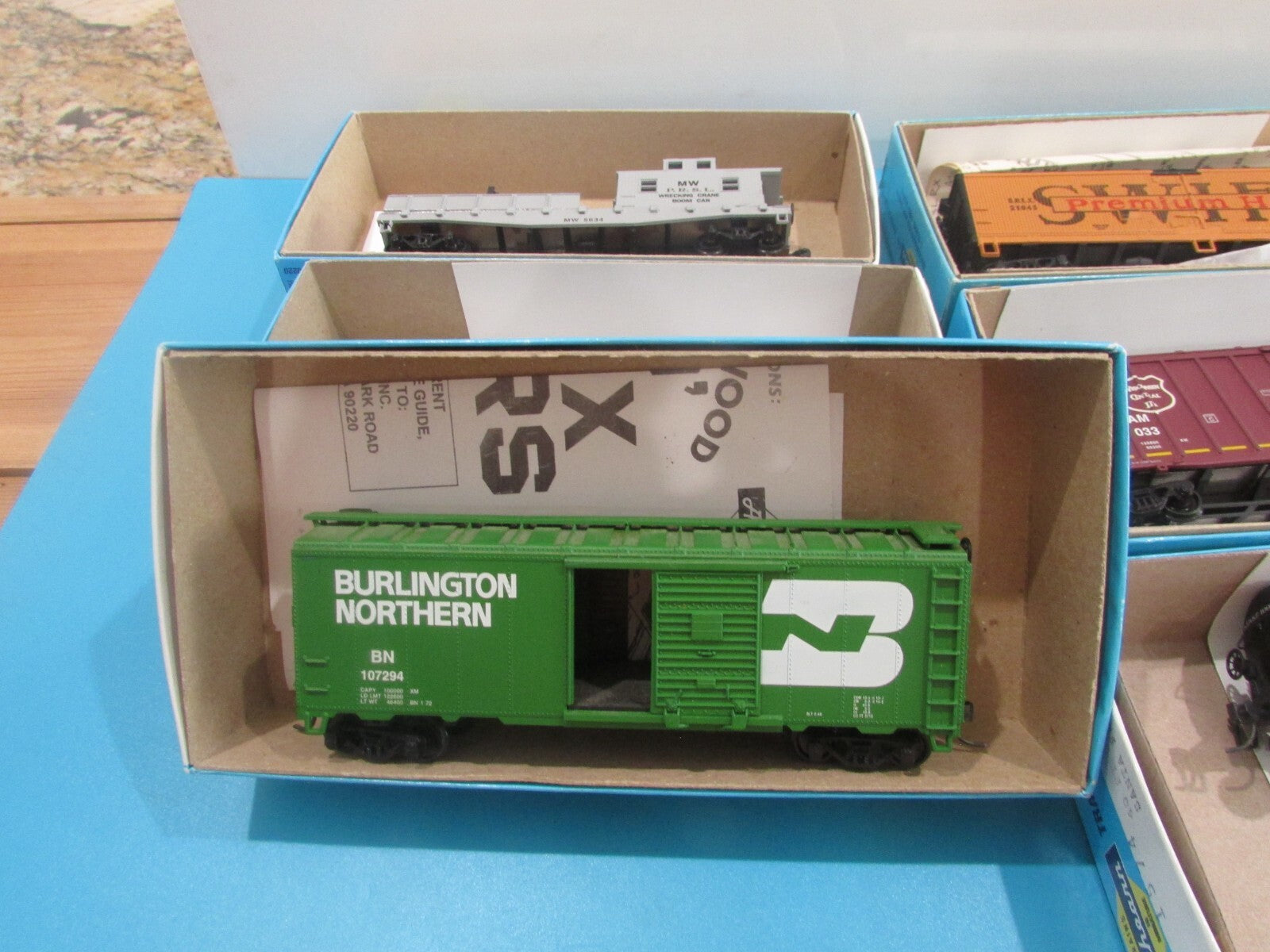 HO Scale Athearn (6) Assorted Freight Cars RTR Lot#2361