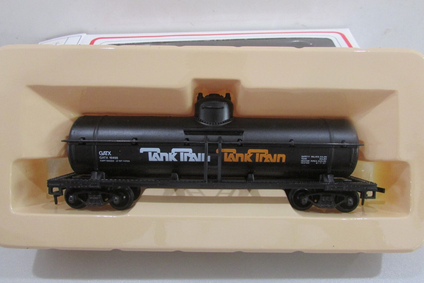 HO Scale Model Power 8101 Tank-Train 40' Chemical Tank Car