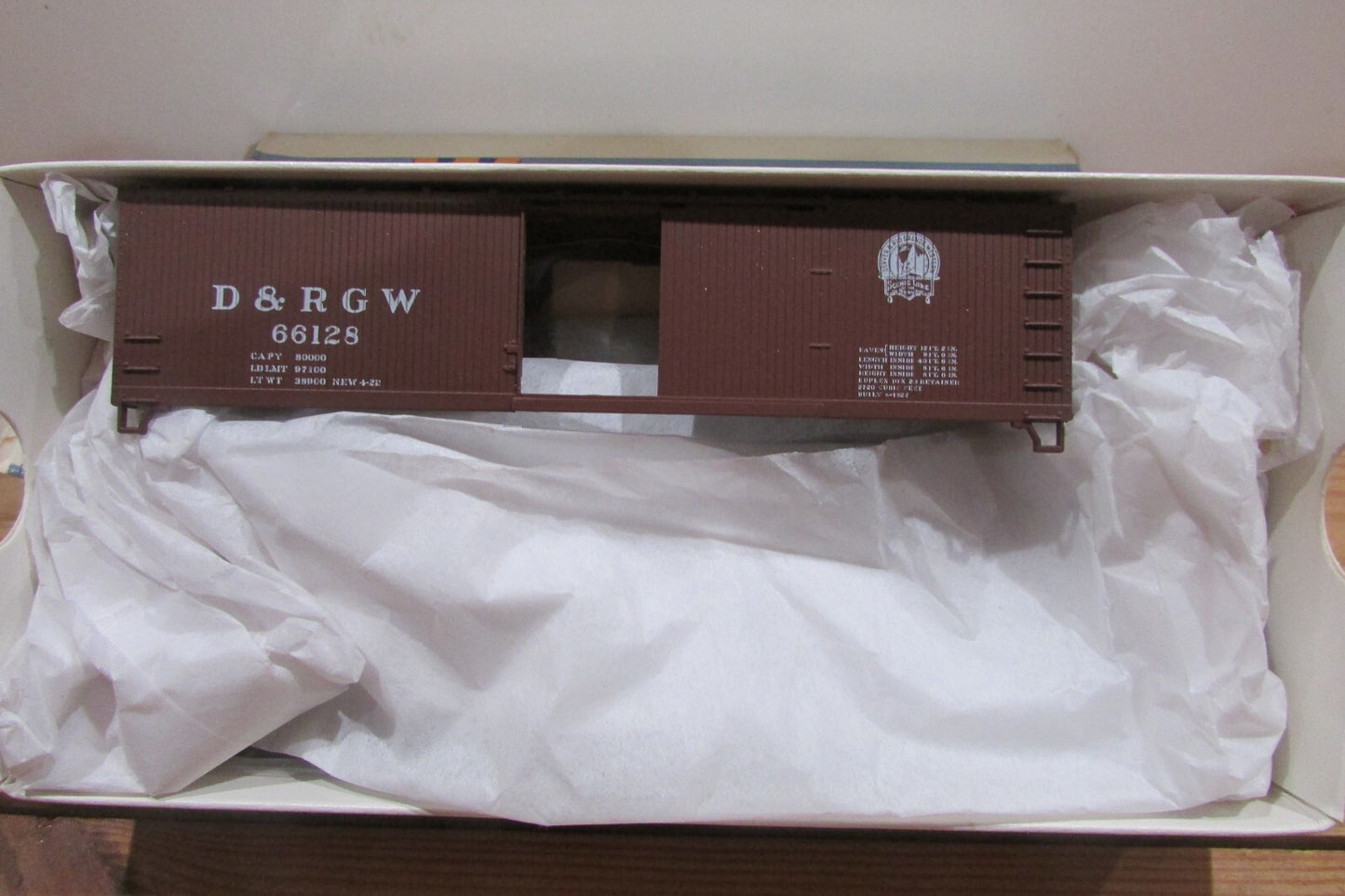HO Scale Walthers 932-2204 40DS Wood Box Car w/ Wood Ends D&RGW