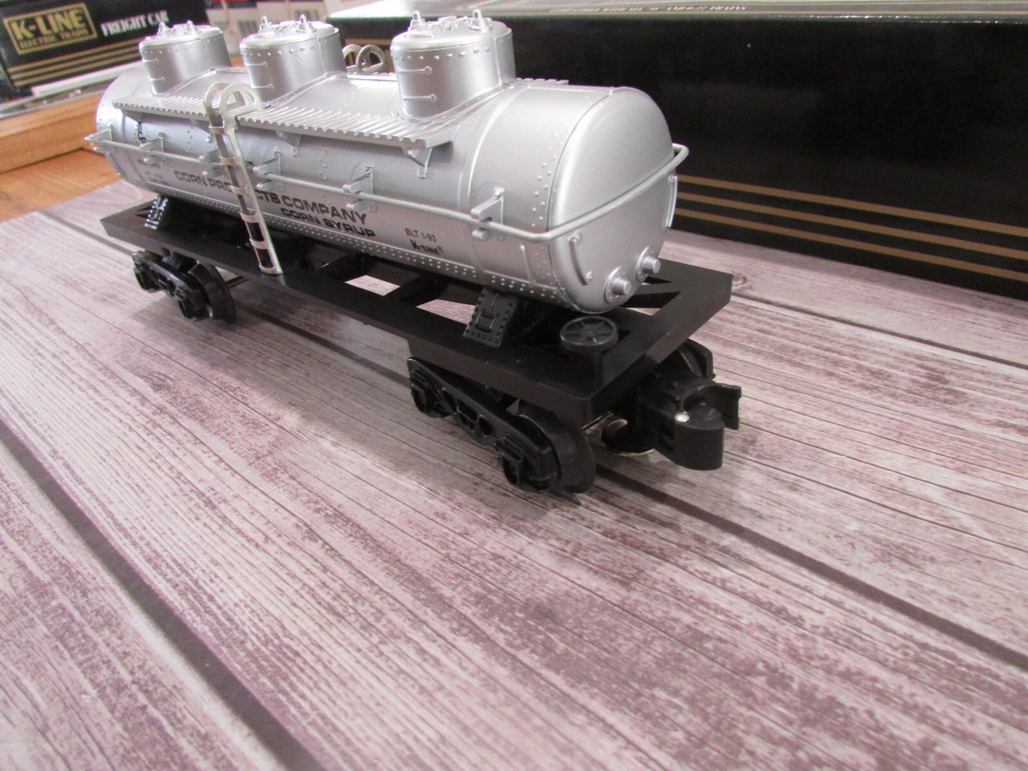 O Gauge K-Line K5419 Corn Products Tiple Dome Tank Car Lot#3066