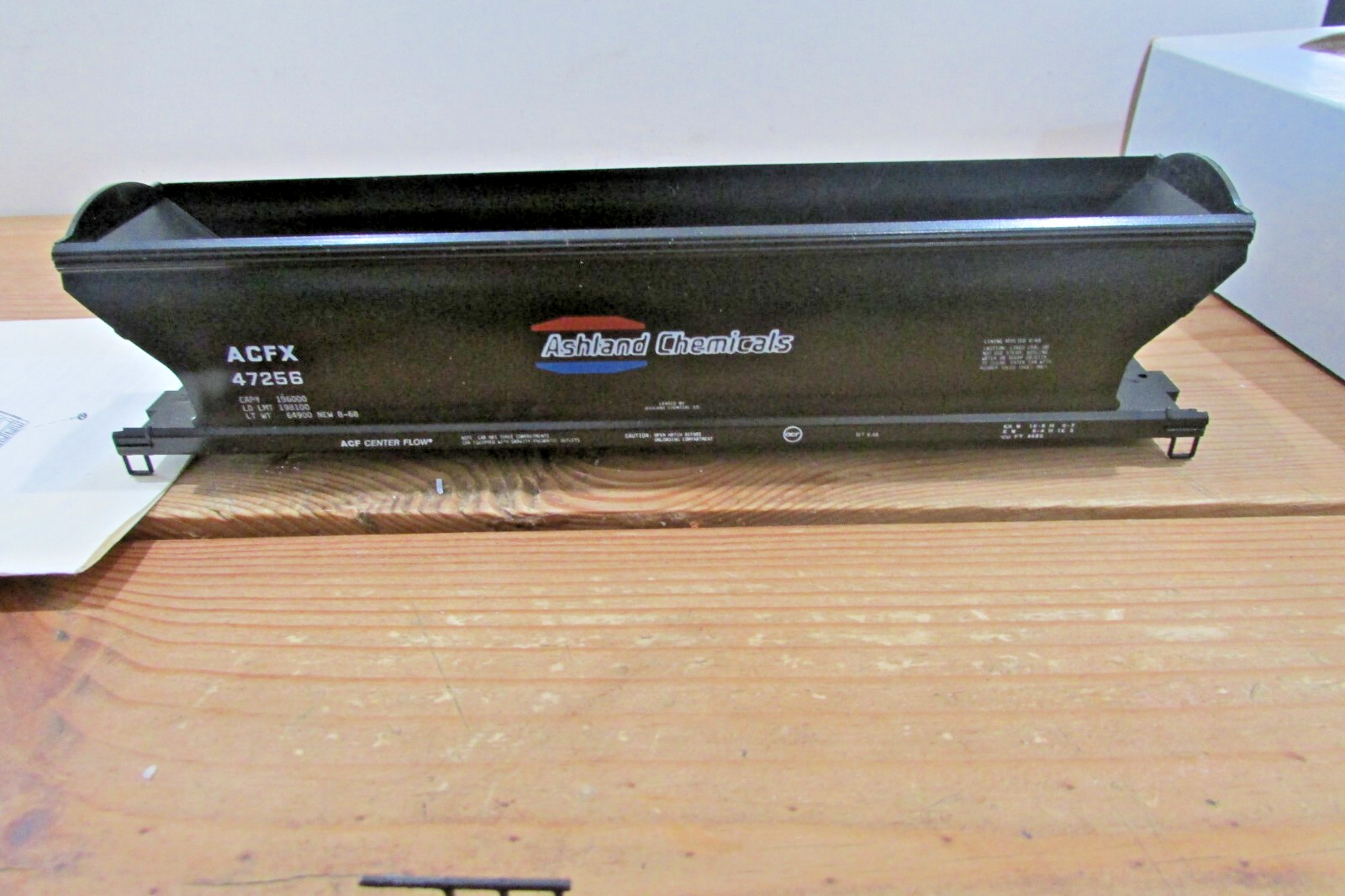 HO Scale Front Range Products ACF 3Bay Grain Car Ashland Chemicals Lot#4736