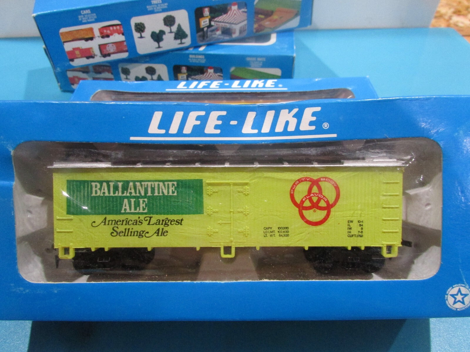 HO Scale Life-Like (4) Assorted Reefer Cars Lot#2174