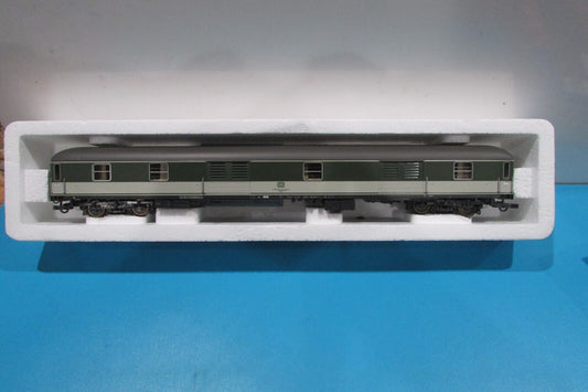 HO Scale Roco 44916 DB Baggage Passenger Car  Lot#2614