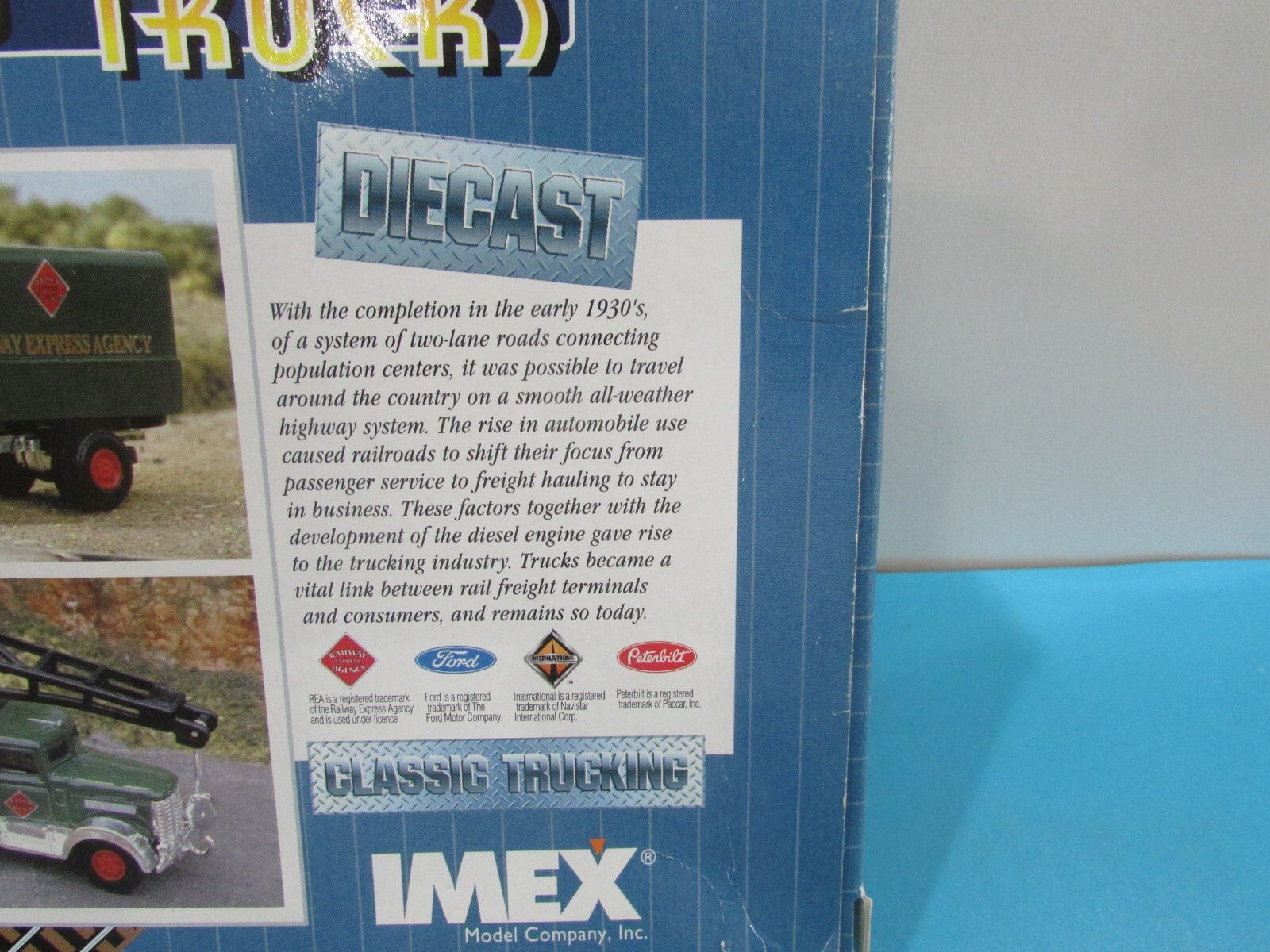 HO Scale  Imex 870126 1:87 Santa Fe Ford & Peterbilt Truck (Set of 4) Lot#1710