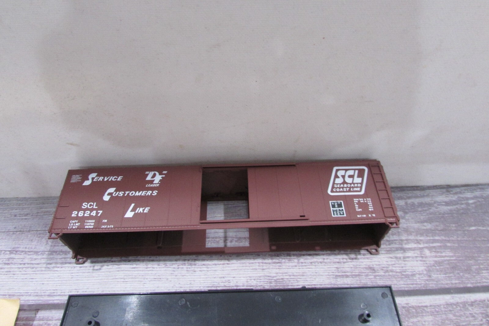 HO Scale Athearn/Rail-Runner 155 Seaboard Coast Line 50' Box Car Kit