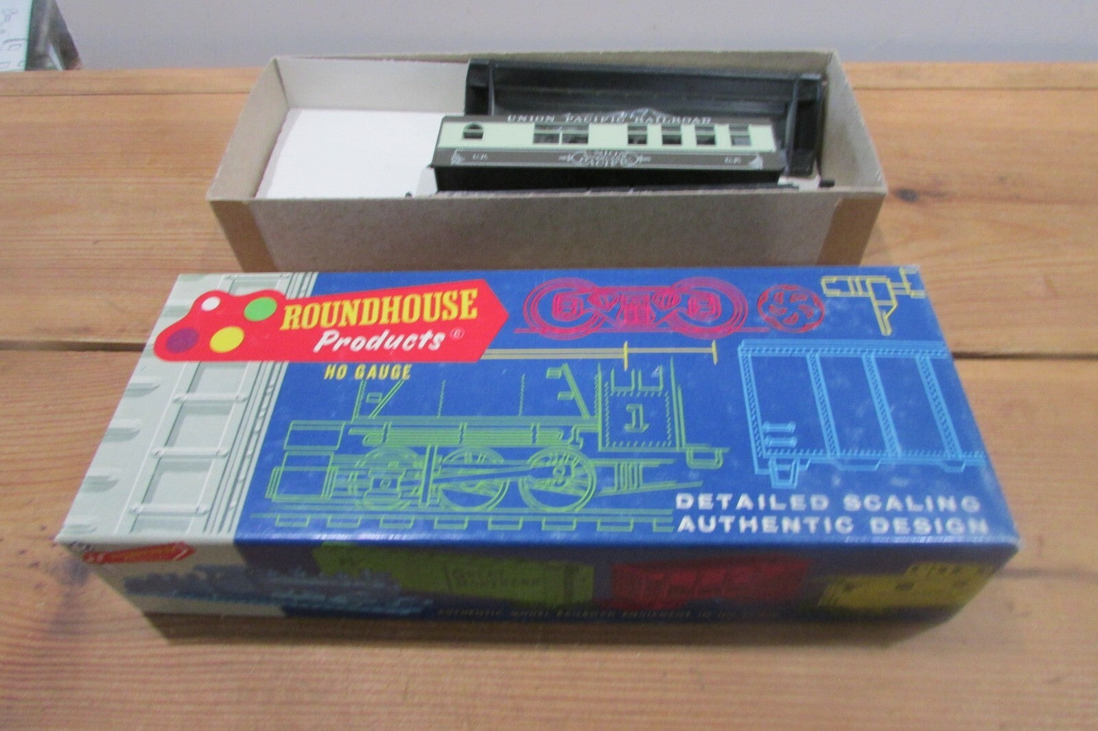 HO Scale RoundHouse 3733 Overtown Observation Union Pacific Passenger  RH4360