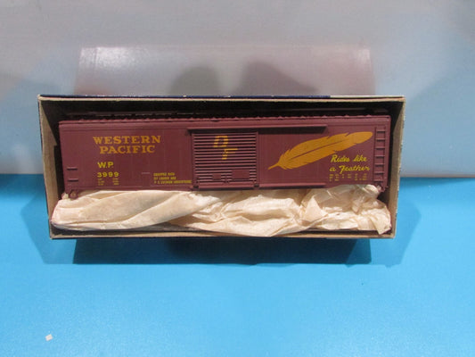 HO Scale RoundHouse 50' BoxCar Western Pacific  RH4328