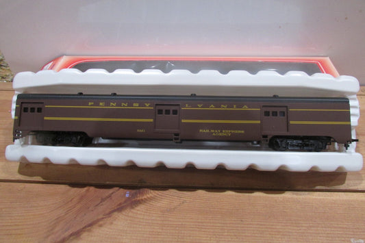HO Scale IHC 48210 Penssylvania Baggage Car #5821 Lot#0595