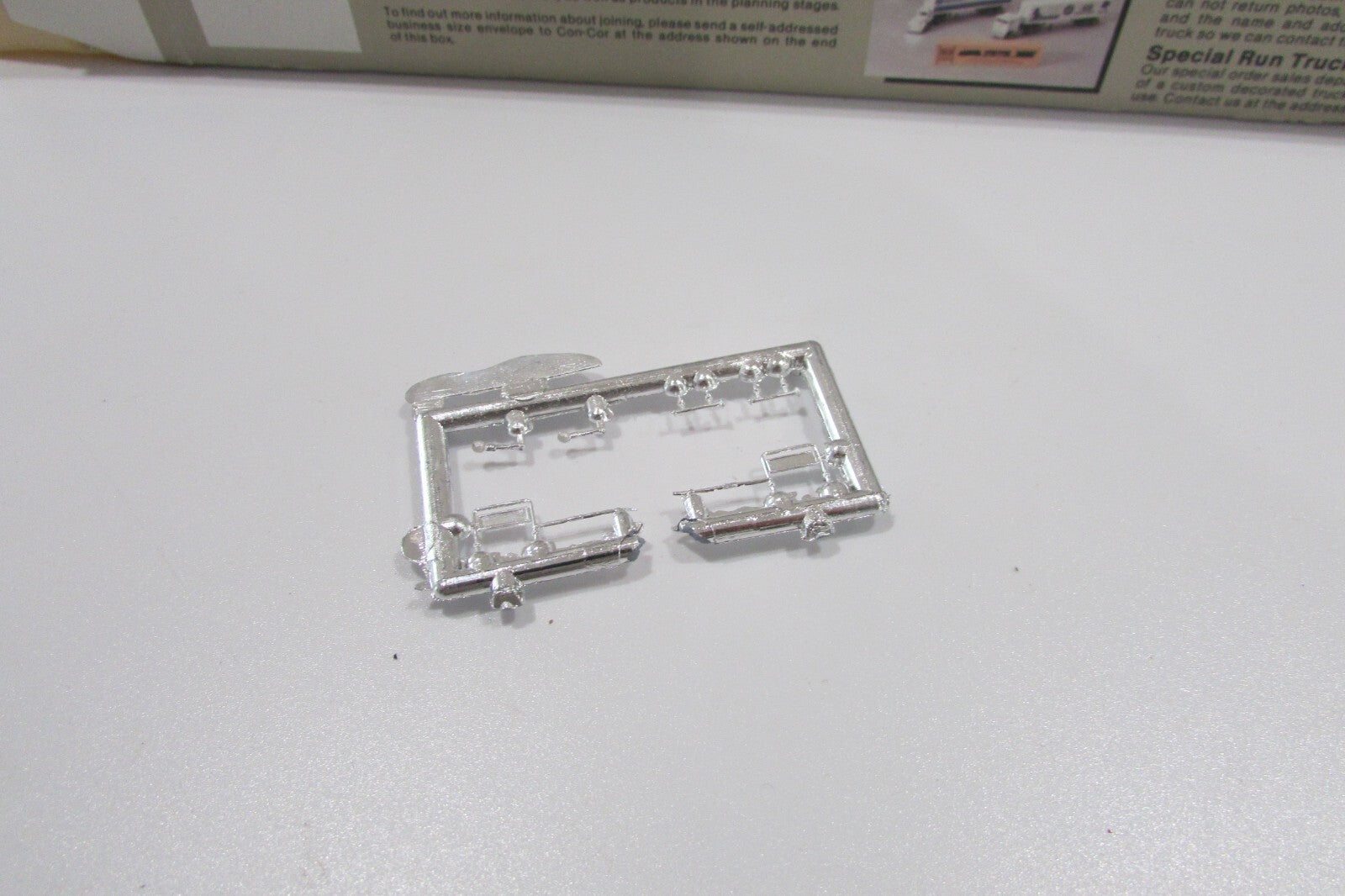 HO Scale Con-Cor Tractor w/48 Trailer Model Railroad 60 Anniversary Lot#3864