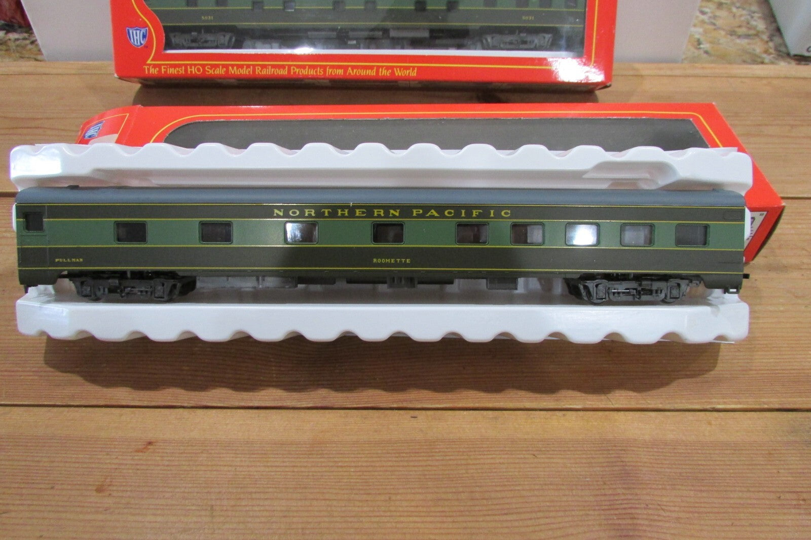 HO Scale IHC (3) Northern Pacific Assorted Passenger Cars Lot#3923