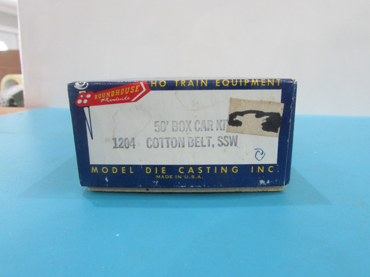 HO Scale Roundhouse 50' Box Car Kit Cotton Belt,SSW RH4325